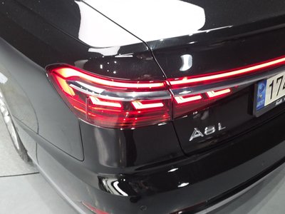 AUDI A8 - 10