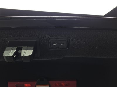 صورة مصغرة 25 لـ 2021 AUDI A8