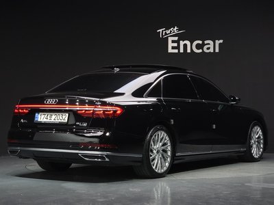 AUDI A8 - 4
