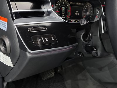 صورة مصغرة 29 لـ 2021 AUDI A8