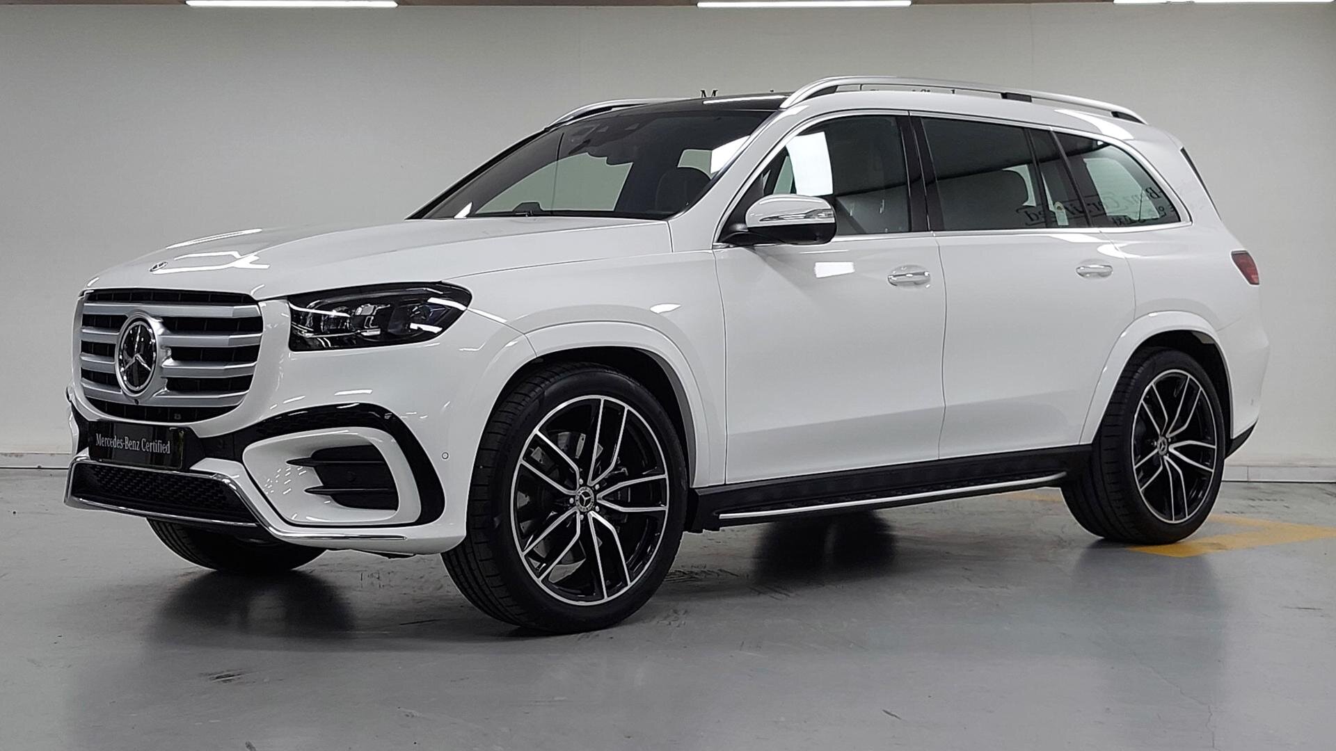 MERCEDES-BENZ GLS - View 1