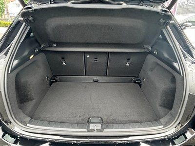 MERCEDES-BENZ GLA - 10