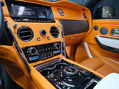2023 ROLLS-ROYCE CULLINAN thumbnail 14