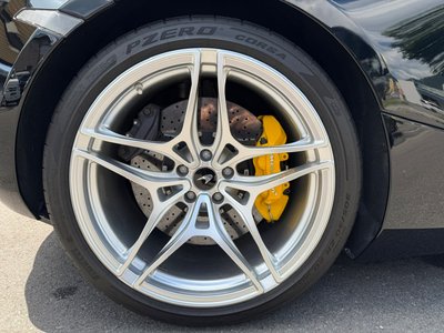 صورة 35 لـ 2018 Mclaren 720S
