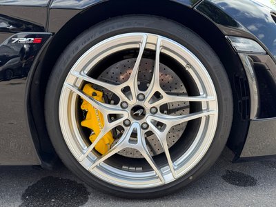 صورة 33 لـ 2018 Mclaren 720S