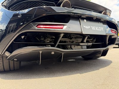 صورة 31 لـ 2018 Mclaren 720S