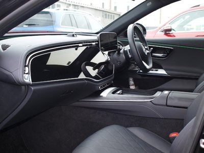 MERCEDES-BENZ E-CLASS - 8