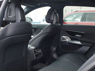 MERCEDES-BENZ E-CLASS - 9