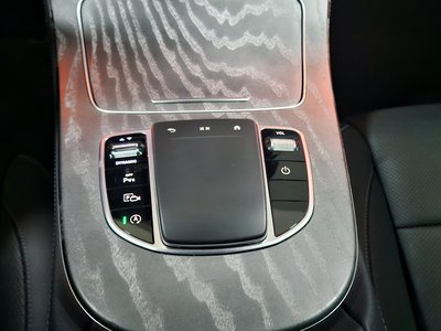 MERCEDES-BENZ E-CLASS - 9