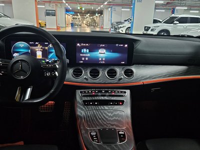 MERCEDES-BENZ E-CLASS - 5