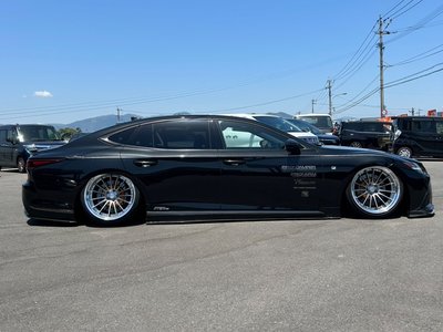 صورة 10 لـ 2017 Lexus LS