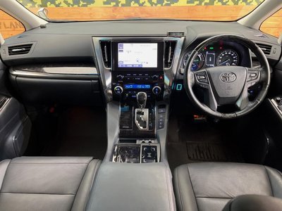TOYOTA ALPHARD - 2