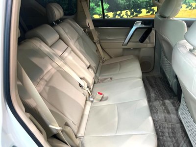 TOYOTA LAND CRUISER PRADO - 9