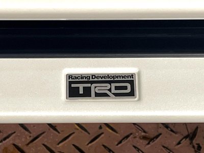 TOYOTA LAND CRUISER PRADO - 3