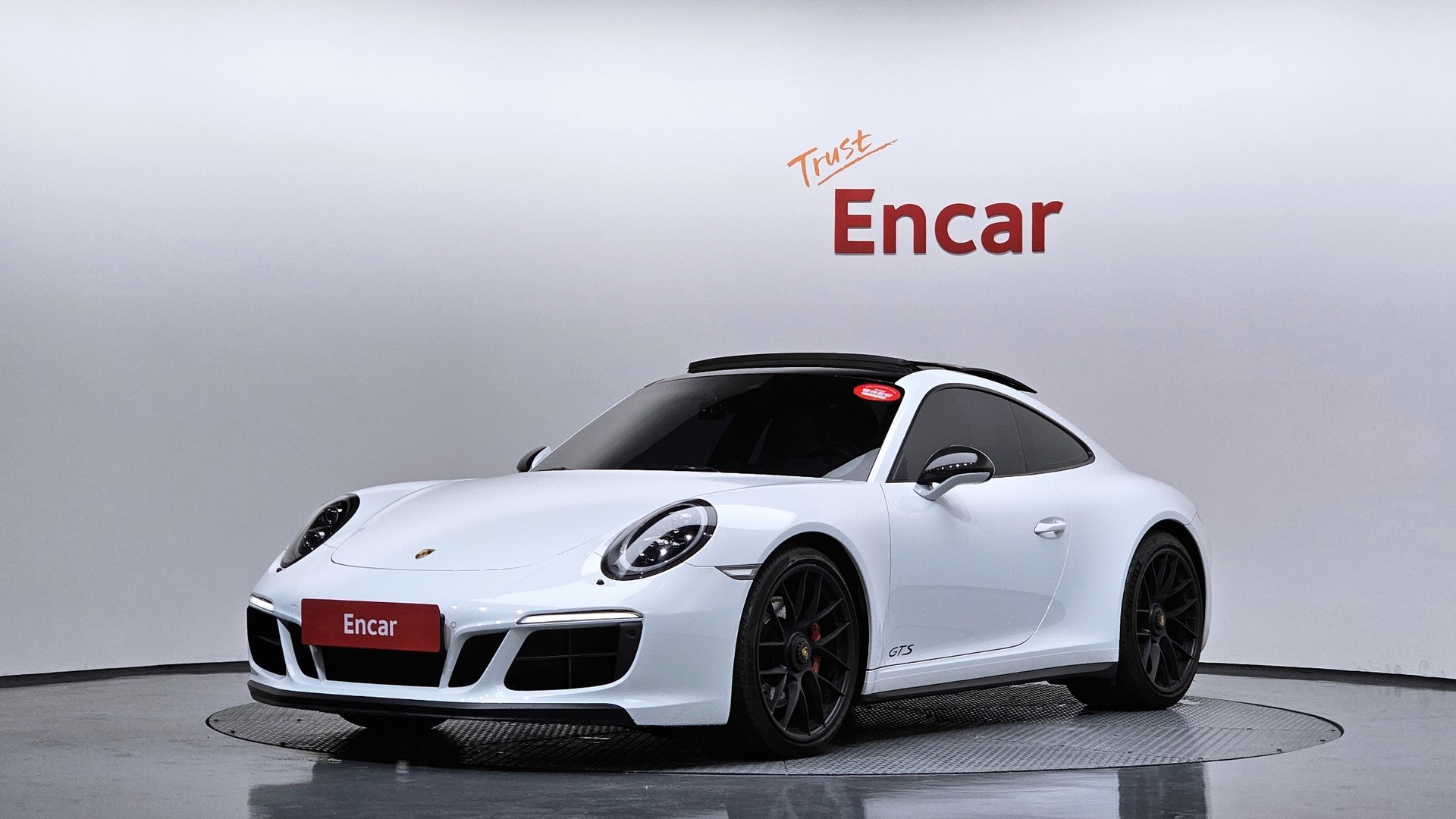 PORSCHE 911 - View 1