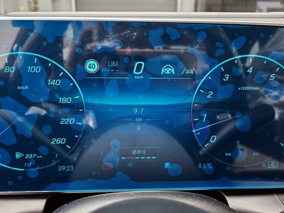 MERCEDES-BENZ GLC - 8