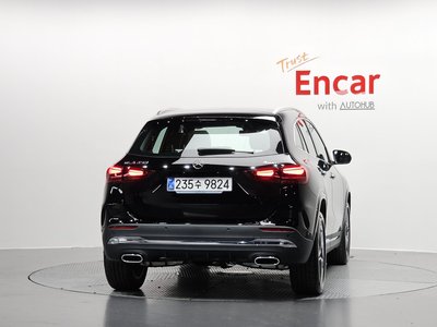 MERCEDES-BENZ GLA - 3