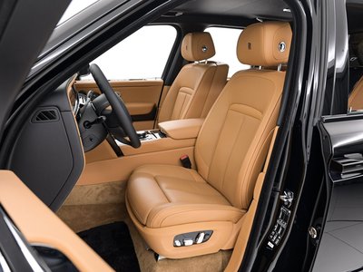 ROLLS-ROYCE CULLINAN - 8