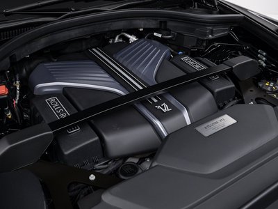 ROLLS-ROYCE CULLINAN - 10