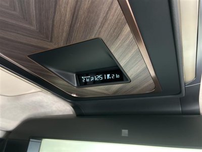 صورة مصغرة 21 لـ 2024 Lexus LM