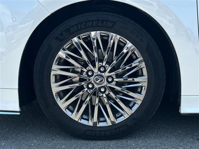 صورة مصغرة 38 لـ 2024 Lexus LM