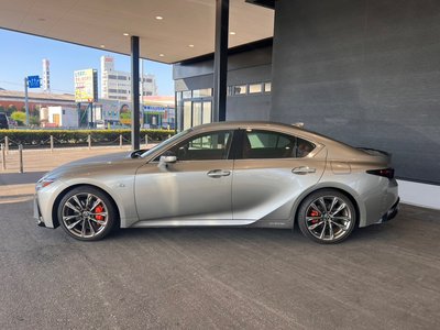LEXUS IS - 4