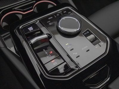 2026 BMW 5 SERIES — миниатюра 11
