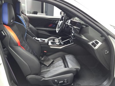 2025 BMW M2 — миниатюра 16