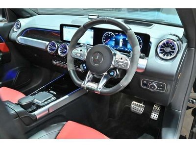 MERCEDES-BENZ GLB - 3