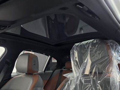 2025 BMW 5 SERIES thumbnail 23