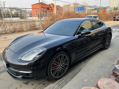 PORSCHE PANAMERA - 7