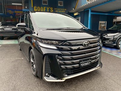 TOYOTA VELLFIRE - 1