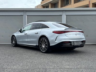 MERCEDES-BENZ EQS - 7