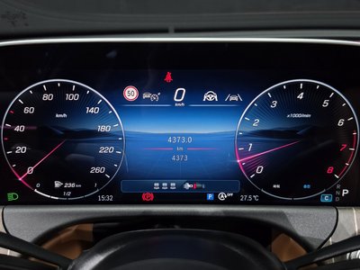 2025 Mercedes-BENZ E-CLASS — миниатюра 11
