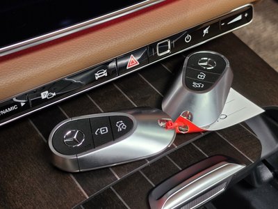 2025 Mercedes-BENZ E-CLASS — миниатюра 31