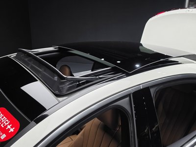2025 Mercedes-BENZ E-CLASS — миниатюра 24