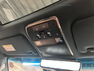 صورة مصغرة 32 لـ 2023 Lexus LX