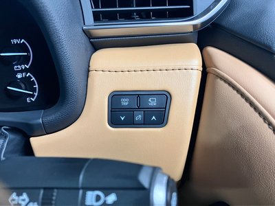 صورة مصغرة 54 لـ 2023 Lexus LX