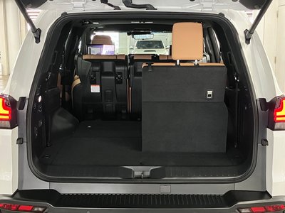 صورة مصغرة 26 لـ 2023 Lexus LX