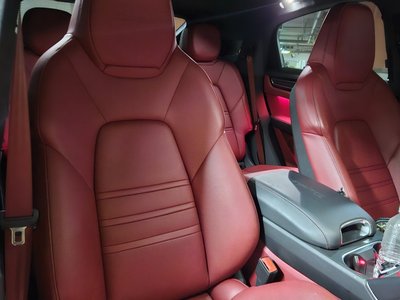 2020 Porsche CAYENNE thumbnail 12