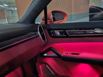2020 Porsche CAYENNE thumbnail 17