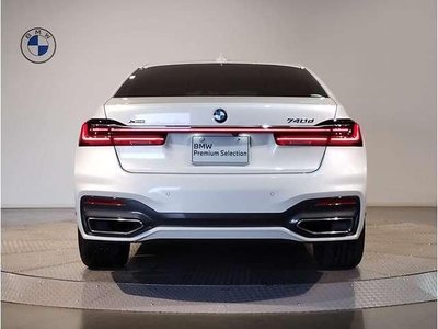 BMW 7 SERIES - 8