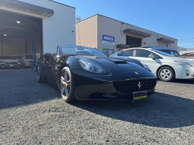 FERRARI CALIFORNIA - 1