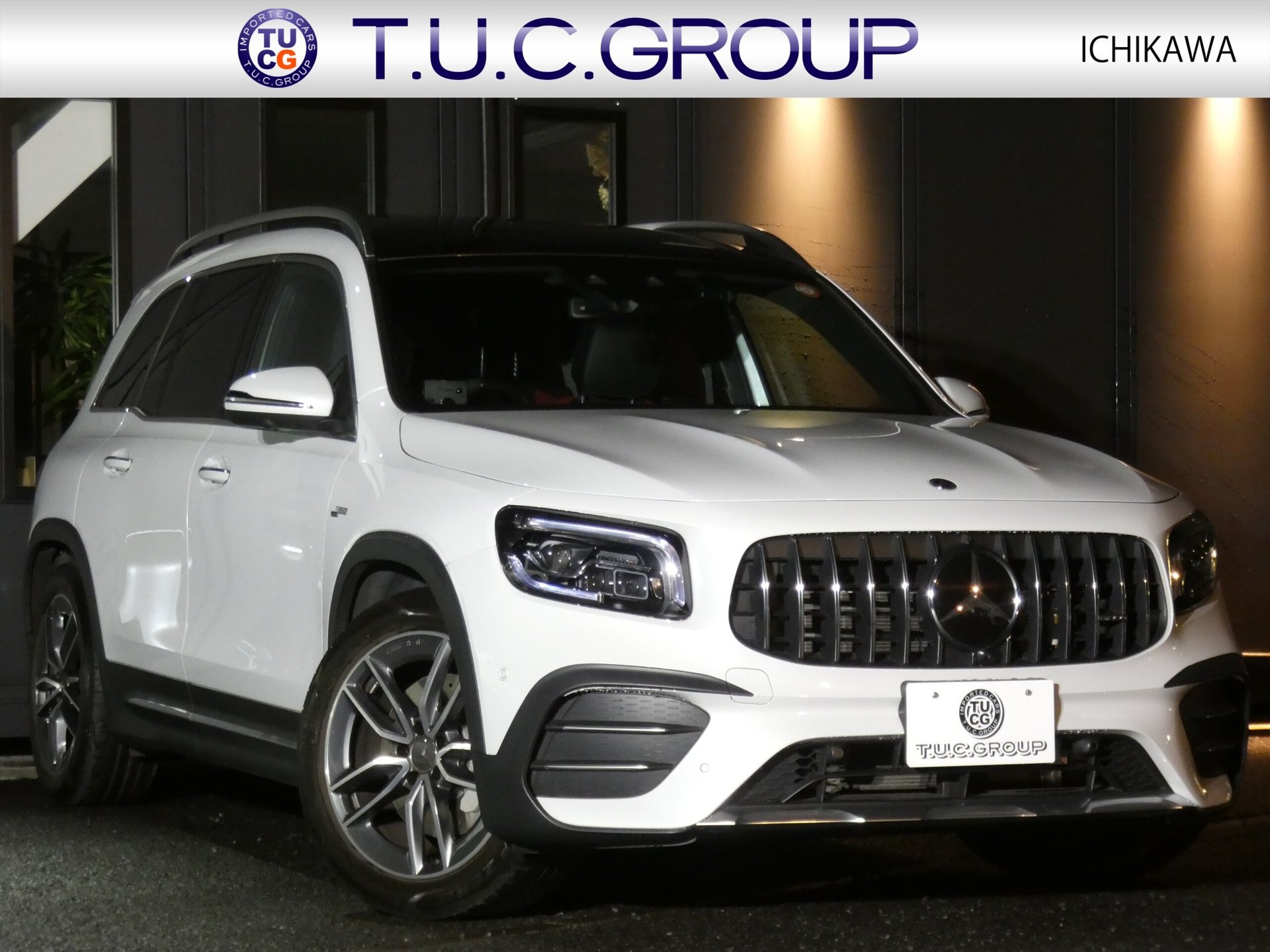 MERCEDES-BENZ GLB AMG - View 1