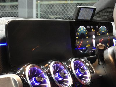 MERCEDES-BENZ GLB AMG - 10