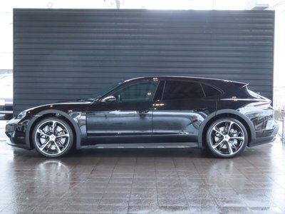 2026 Porsche TAYCAN photo 2