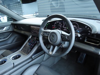 2026 Porsche TAYCAN photo 9