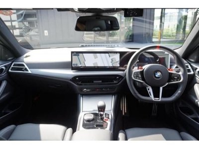 2024 BMW M4 photo 2