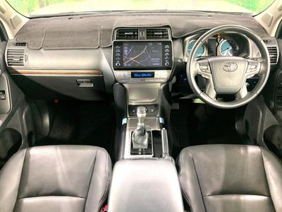 TOYOTA LAND CRUISER PRADO - 2