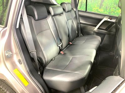 TOYOTA LAND CRUISER PRADO - 9